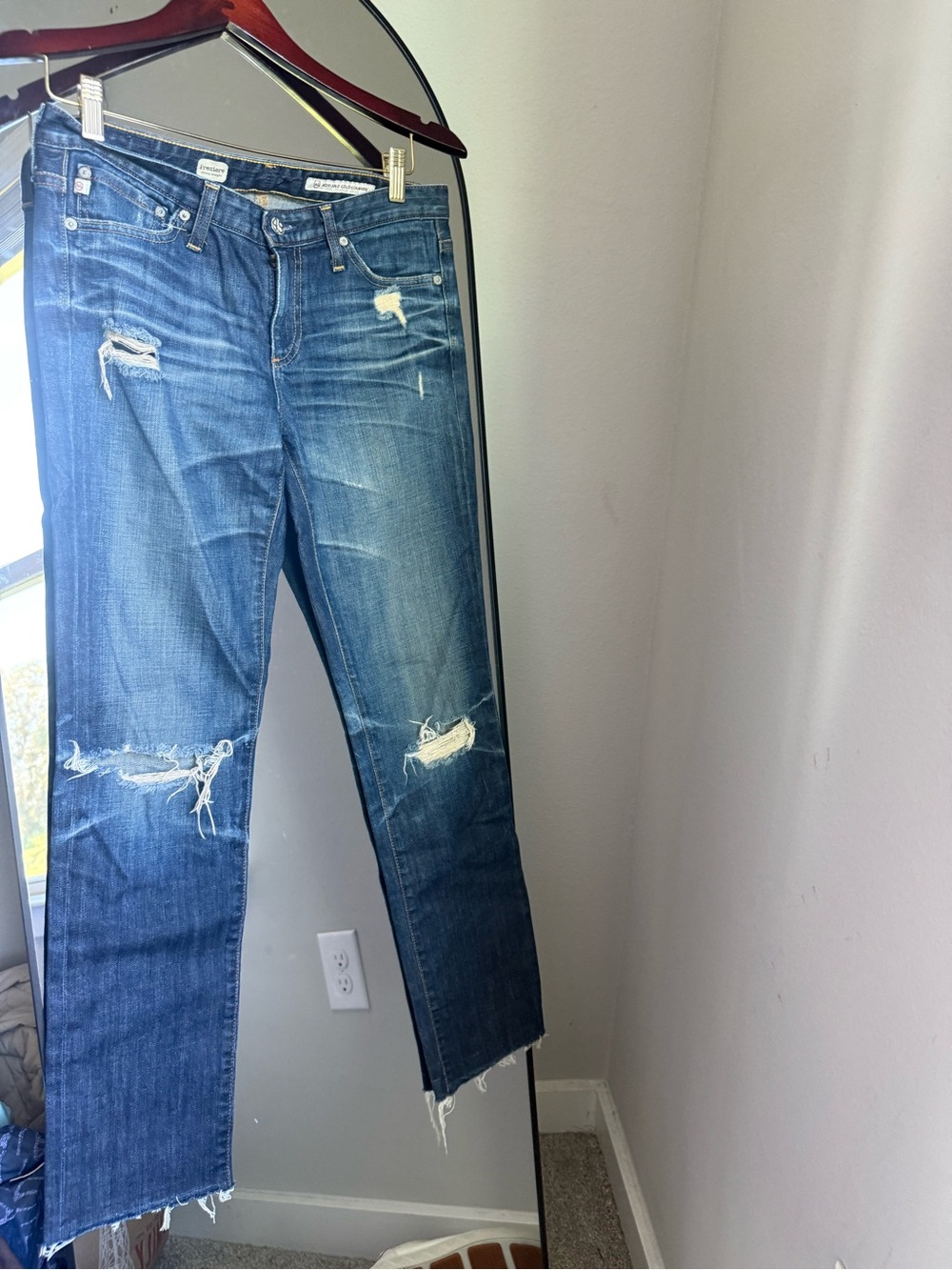 AG Jeans Distressed premiere skinny straight